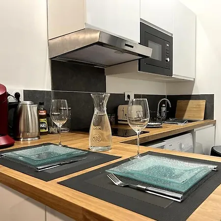 La Main D'or - Confort - Centre 아브빌르